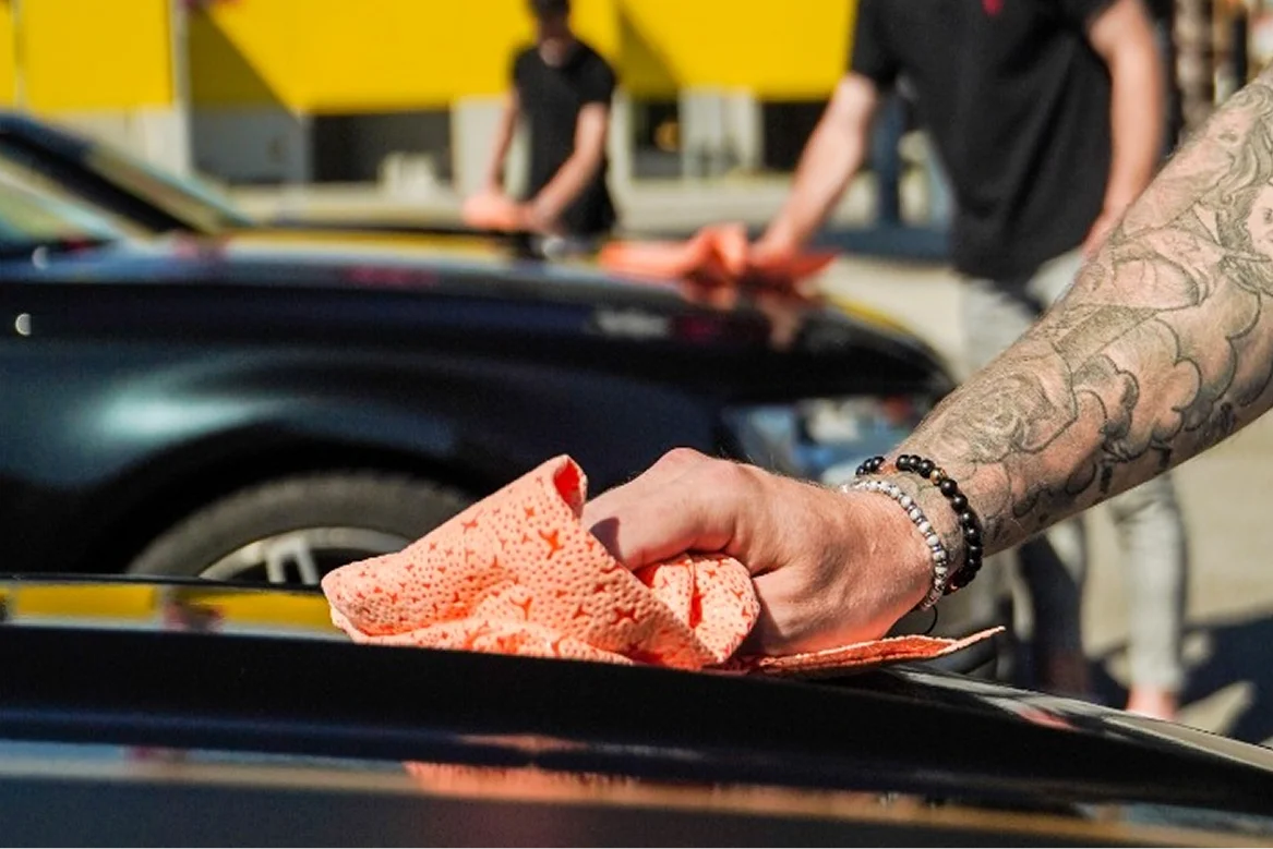 Discover how manufacturing and local distribution work together. — image 6
